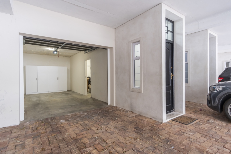 2 Bedroom Property for Sale in Wynberg Upper Western Cape